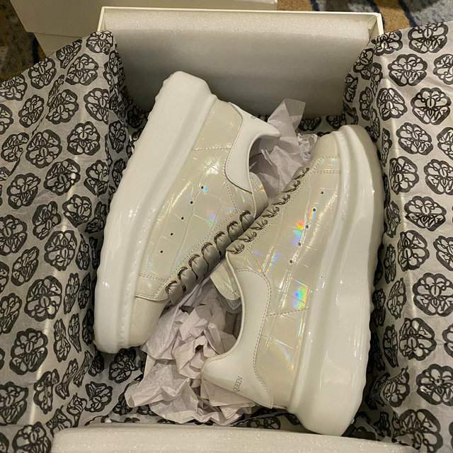 Picture of Alexander McQueen Shoes _SKU21815082SZ35-44132